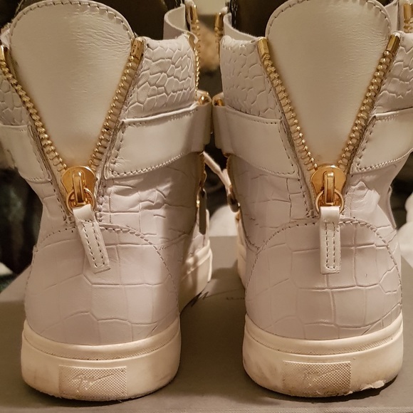 Giuseppe Zanotti - Picture 6 of 6